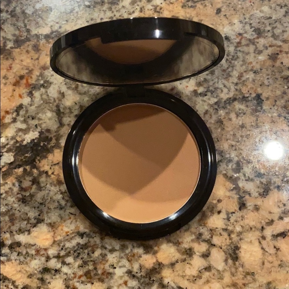 Bronzer
